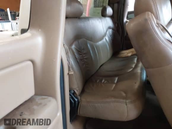 2000 Chevrolet Silverado 1500 LS с VIN 2GCEK19T0Y1307915, выставлен на аукционе IAAI как лот 41386810 с пробегом 358 928 миль миль и . История ставок и продаж доступна на DreamBid. Изображение 6.