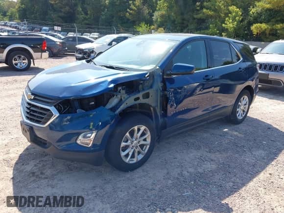 2020 Chevrolet Equinox LT z VIN 2GNAXKEV4L6213455, wystawiony jako IAAI lot #43235799 z przebiegiem 105 321 mil mil oraz . Historia ofert i sprzedaży dostępna na DreamBid. Obrazek 2.