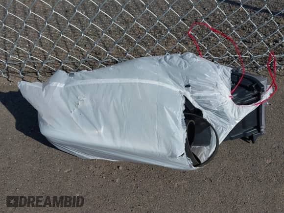 2014 Ram 1500 Longhorn z VIN 1C6RR7PT7ES268181, wystawiony jako IAAI lot #41887749 z przebiegiem 136 081 mil mil oraz . Historia ofert i sprzedaży dostępna na DreamBid. Obrazek 12.