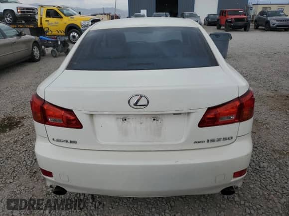 2006 Lexus IS 250 z VIN JTHCK262862001596, wystawiony jako Copart lot #69816185 z przebiegiem Nie podano mil oraz Szkoda całkowita • Salvage title. Historia ofert i sprzedaży dostępna na DreamBid. Obrazek 6.