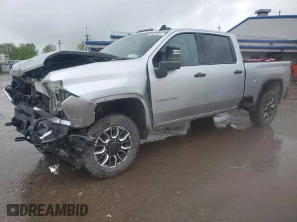 2021 Chevrolet Silverado 2500HD Custom с VIN 1GC4YME70MF224962, выставлен на аукционе Copart как лот 58023015 с пробегом 60 617 миль миль и Списание • Salvage title. История ставок и продаж доступна на DreamBid. Изображение 1.