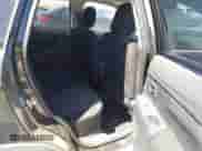 2021 Mitsubishi Outlander ES z VIN JA4APUAU2MU000390, wystawiony jako IAAI lot #41980191 z przebiegiem 61 912 mil mil oraz . Historia ofert i sprzedaży dostępna na DreamBid. Obrazek 8.