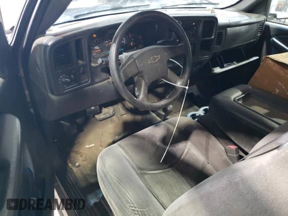 2006 Chevrolet Silverado 1500 LT1 with VIN 1GCEK19V96Z201517, listed as a Copart auction lot 63828605 with 382,779 mi miles and Clean title. Bid and sale history available at DreamBid. Image 8.