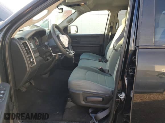 2018 Ram 1500 Express with VIN 1C6RR7FT7JS328732, listed as a Copart auction lot 82295085 with 151,961 mi miles and Clean title. Bid and sale history available at DreamBid. Image 7.