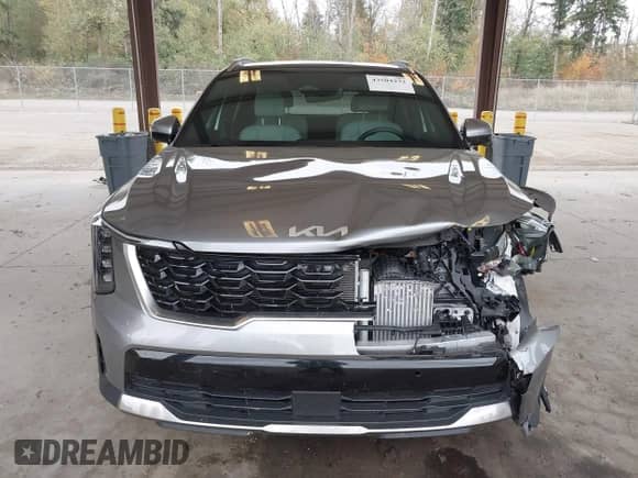 2025 Kia Sorento SX Prestige with VIN KNDRKDJGXS5309226, listed as a IAAI auction lot 43504232 with 29,750 mi miles and . Bid and sale history available at DreamBid. Image 12.