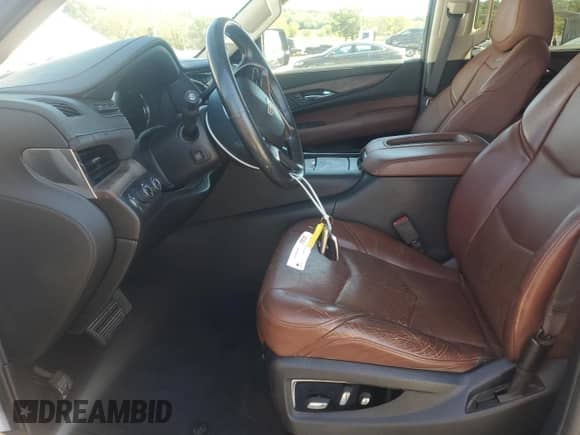 2016 Cadillac Escalade Luxury Collection with VIN 1GYS4BKJ6GR189106, listed as a Copart auction lot 86141805 with 220,187 mi miles and Clean title. Bid and sale history available at DreamBid. Image 7.