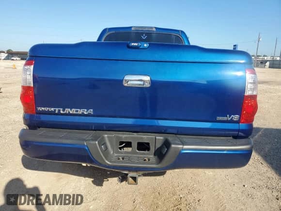 2006 Toyota Tundra Limited z VIN 5TBET38116S553329, wystawiony jako Copart lot #61102705 z przebiegiem 329 741 mil mil oraz Czysty tytuł • Clean title. Historia ofert i sprzedaży dostępna na DreamBid. Obrazek 6.