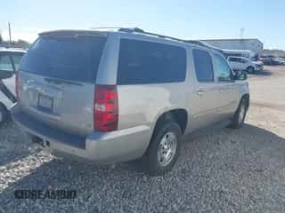 2008 Chevrolet Suburban LTZ with VIN 3GNFC16018G174401, listed as a IAAI auction lot 43496568 with 287,615 mi miles and . Bid and sale history available at DreamBid. Image 4.