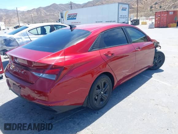 2023 Hyundai Elantra SEL с VIN KMHLM4AG4PU567976, выставлен на аукционе IAAI как лот 43034233 с пробегом 39 769 миль миль и . История ставок и продаж доступна на DreamBid. Изображение 4.
