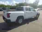 2024 Nissan Frontier SV z VIN 1N6ED1EJ9RN675683, wystawiony jako Copart lot #59752255 z przebiegiem 11 591 mil mil oraz Szkoda całkowita • Salvage title. Historia ofert i sprzedaży dostępna na DreamBid. Obrazek 3.