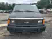 1992 Chevrolet Astro Cargo with VIN 1GBDM19Z3NB192740, listed as a Copart auction lot 69691115 with 185,801 mi miles and Salvage title. Bid and sale history available at DreamBid. Image 5.