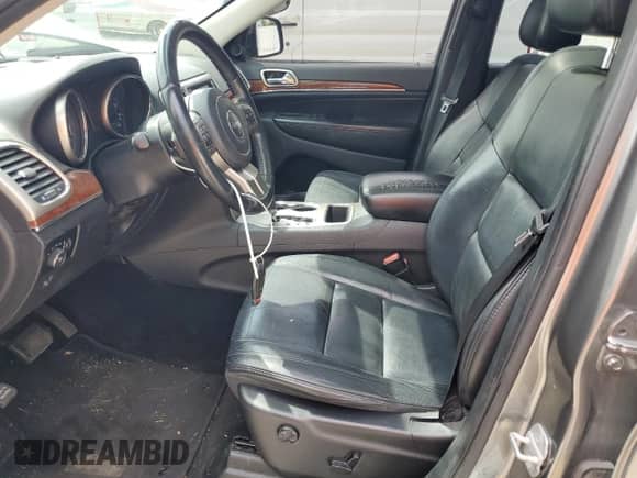 2013 Jeep Grand Cherokee Limited с VIN 1C4RJEBG2DC577533, выставлен на аукционе Copart как лот 60863725 с пробегом 172 365 миль миль и Списание • Salvage title. История ставок и продаж доступна на DreamBid. Изображение 7.
