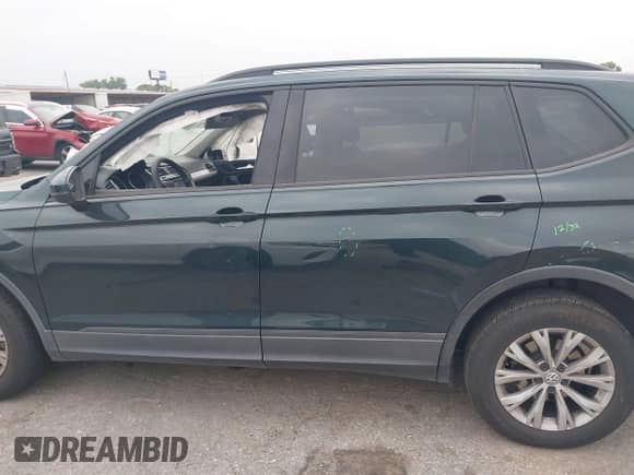 2019 Volkswagen Tiguan S с VIN 3VV1B7AXXKM002312, выставлен на аукционе IAAI как лот 42282809 с пробегом 80 781 миль миль и . История ставок и продаж доступна на DreamBid. Изображение 14.