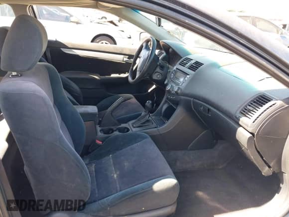 2003 Honda Accord LX with VIN 1HGCM712X3A021271, listed as a IAAI auction lot 42695870 with 274,071 mi miles and . Bid and sale history available at DreamBid. Image 5.