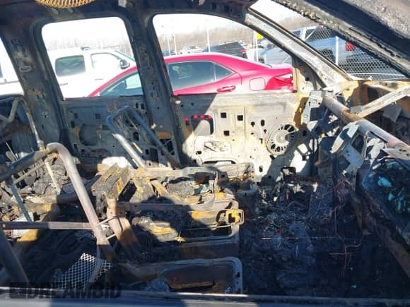 2003 Dodge 2500 ST с VIN 3D7KU28D53G836912, выставлен на аукционе IAAI как лот 41963302 с пробегом Не указан миль и . История ставок и продаж доступна на DreamBid. Изображение 5.