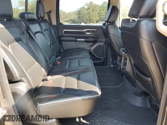 2021 Ram 1500 Laramie z VIN 1C6SRFJT4MN615516, wystawiony jako Copart lot #81212705 z przebiegiem 88 580 mil mil oraz Nie do naprawy • Non repairable. Historia ofert i sprzedaży dostępna na DreamBid. Obrazek 10.