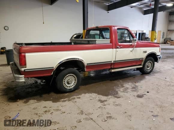 1988 Ford F-150 with VIN 1FTEF14Y6JNA06982, listed as a Copart auction lot 58182975 with 72,492 mi miles and Salvage title. Bid and sale history available at DreamBid. Image 3.