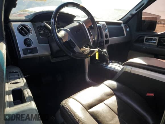 2012 Ford F-150 XL z VIN 1FTFW1ET7CFA31829, wystawiony jako Copart lot #89715585 z przebiegiem 322 946 mil mil oraz Czysty tytuł • Clean title. Historia ofert i sprzedaży dostępna na DreamBid. Obrazek 8.