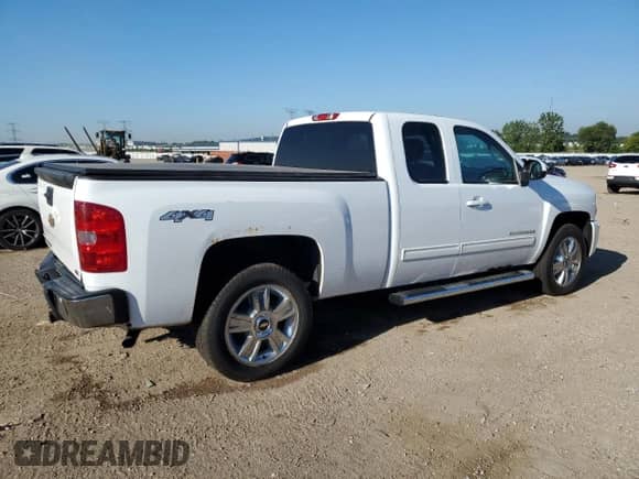 2013 Chevrolet Silverado 1500 LTZ z VIN 1GCRKTE7XDZ351847, wystawiony jako Copart lot #70548135 z przebiegiem 99 184 mil mil oraz Szkoda całkowita • Salvage title. Historia ofert i sprzedaży dostępna na DreamBid. Obrazek 3.