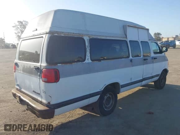 2001 Dodge Passenger with VIN 2B5WB35Z71K534523, listed as a IAAI auction lot 42280946 with 146,804 mi miles and . Bid and sale history available at DreamBid. Image 4.