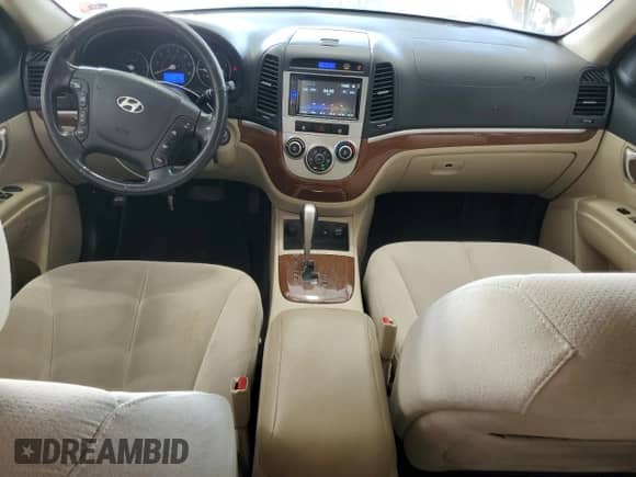 2008 Hyundai Santa Fe SE z VIN 5NMSH73E68H180386, wystawiony jako Copart lot #82701915 z przebiegiem 157 746 mil mil oraz Czysty tytuł • Clean title. Historia ofert i sprzedaży dostępna na DreamBid. Obrazek 8.