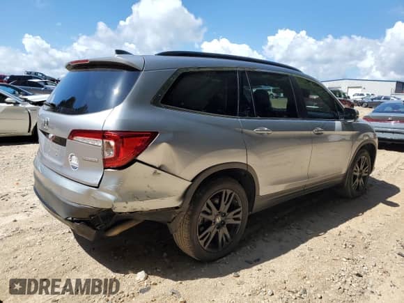 2021 Honda Pilot Special Edition with VIN 5FNYF5H20MB009101, listed as a Copart auction lot 65338015 with 88,663 mi miles and Salvage title. Bid and sale history available at DreamBid. Image 3.