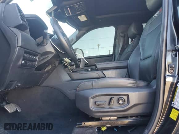 2024 Toyota Tundra TRD Pro Hybrid с VIN 5TFPC5DB5RX045468, выставлен на аукционе Copart как лот 90916165 с пробегом 32 785 миль миль и Списание • Salvage title. История ставок и продаж доступна на DreamBid. Изображение 7.