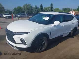 2024 Chevrolet Blazer LT с VIN 3GNKBCR43RS162373, выставлен на аукционе IAAI как лот 42535923 с пробегом 5 497 миль миль и . История ставок и продаж доступна на DreamBid. Изображение 2.