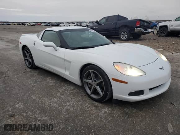 2012 Chevrolet Corvette 3LT с VIN 1G1YG2DW3C5100473, выставлен на аукционе Copart как лот 88649045 с пробегом 62 357 миль миль и Списание • Salvage title. История ставок и продаж доступна на DreamBid. Изображение 4.