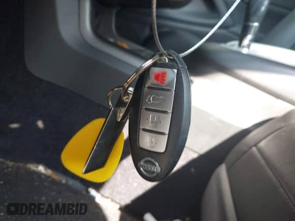 2011 Nissan Murano SL with VIN JN8AZ1MW0BW177330, listed as a IAAI auction lot 42967584 with 191,003 mi miles and . Bid and sale history available at DreamBid. Image 11.