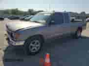 1995 Toyota Tacoma z VIN 4TAUN53B3SZ020458, wystawiony jako Copart lot #71509355 z przebiegiem 146 447 mil mil oraz Czysty tytuł • Clean title. Historia ofert i sprzedaży dostępna na DreamBid. Obrazek 1.