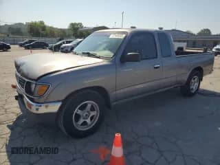 1995 Toyota Tacoma z VIN 4TAUN53B3SZ020458, wystawiony jako Copart lot #71509355 z przebiegiem 146 447 mil mil oraz Czysty tytuł • Clean title. Historia ofert i sprzedaży dostępna na DreamBid. Obrazek 1.