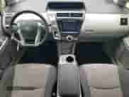 2016 Toyota Prius Two z VIN JTDZN3EU3GJ043712, wystawiony jako Copart lot #63869995 z przebiegiem 62 071 mil mil oraz Szkoda całkowita • Salvage title. Historia ofert i sprzedaży dostępna na DreamBid. Obrazek 8.