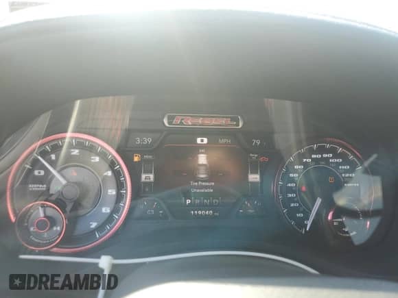 2019 Ram 1500 Rebel z VIN 1C6SRFET9KN582780, wystawiony jako Copart lot #71023855 z przebiegiem 119 040 mil mil oraz Szkoda całkowita • Salvage title. Historia ofert i sprzedaży dostępna na DreamBid. Obrazek 9.