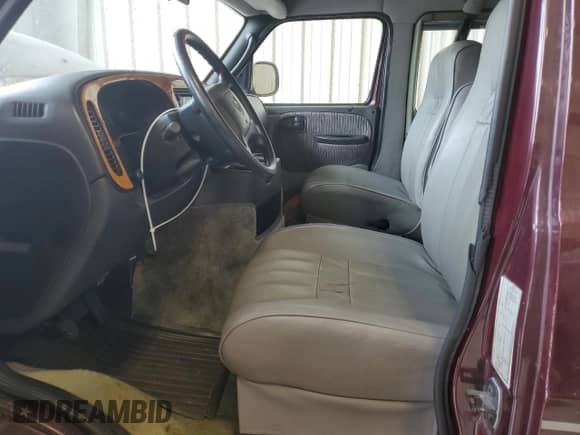2002 Dodge Cargo with VIN 2B6HB11Y82K122621, listed as a Copart auction lot 60052425 with 117,373 mi miles and Salvage title. Bid and sale history available at DreamBid. Image 7.