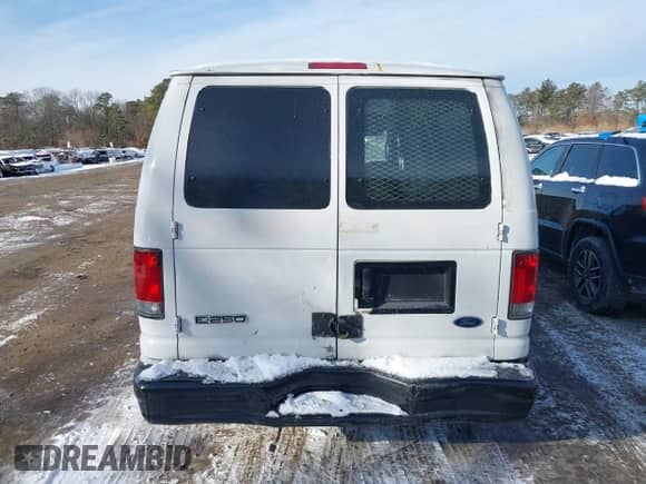 2006 Ford Econoline Cargo z VIN 1FTNE24WX6HB18195, wystawiony jako IAAI lot #41365791 z przebiegiem 127 759 mil mil oraz . Historia ofert i sprzedaży dostępna na DreamBid. Obrazek 16.