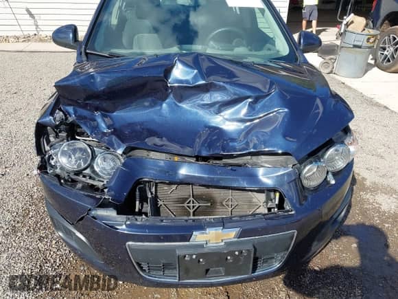 2015 Chevrolet Sonic LT с VIN 1G1JC5SH9F4210506, выставлен на аукционе IAAI как лот 43392251 с пробегом 94 216 миль миль и . История ставок и продаж доступна на DreamBid. Изображение 6.