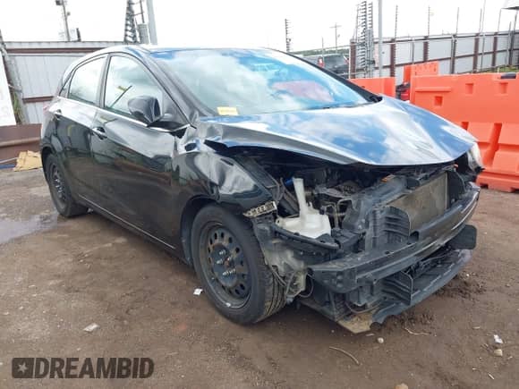 2017 Hyundai Elantra с VIN KMHD35LH4HU377003, выставлен на аукционе IAAI как лот 43130213 с пробегом 127 780 миль миль и . История ставок и продаж доступна на DreamBid. Изображение 1.