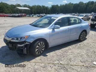 2017 Honda Accord with VIN JHMCR6F39HC000448, listed as a Copart auction lot 71569255 with 149,733 mi miles and Salvage title. Bid and sale history available at DreamBid. Image 1.