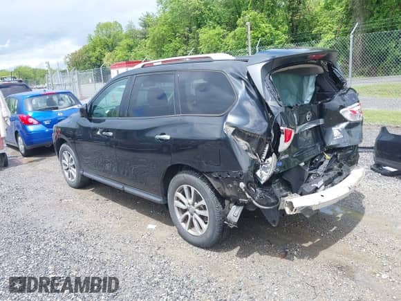 2016 Nissan Pathfinder S with VIN 5N1AR2MM4GC635388, listed as a IAAI auction lot 42240805 with 56,822 mi miles and . Bid and sale history available at DreamBid. Image 3.