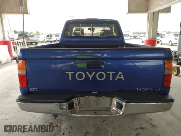 1995 Toyota Tacoma z VIN 4TAVN53F9SZ023310, wystawiony jako IAAI lot #43400554 z przebiegiem 311 607 mil mil oraz . Historia ofert i sprzedaży dostępna na DreamBid. Obrazek 16.