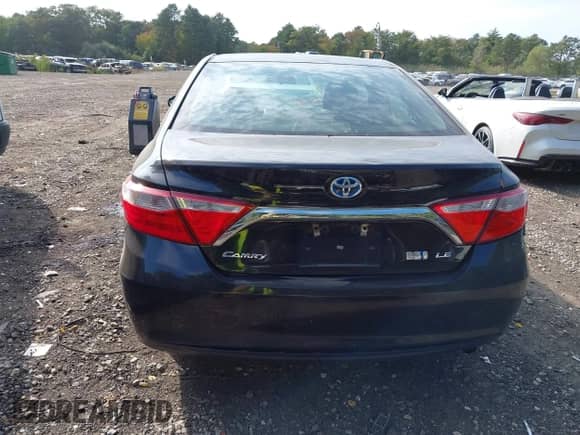 2016 Toyota Camry LE z VIN 4T1BD1FK7GU188333, wystawiony jako IAAI lot #43300091 z przebiegiem 305 952 mil mil oraz . Historia ofert i sprzedaży dostępna na DreamBid. Obrazek 16.