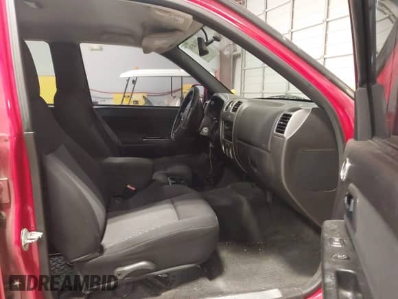 2011 Chevrolet Colorado 2LT with VIN 1GCHSDFE9B8117703, listed as a IAAI auction lot 42814839 with 180,021 mi miles and . Bid and sale history available at DreamBid. Image 5.