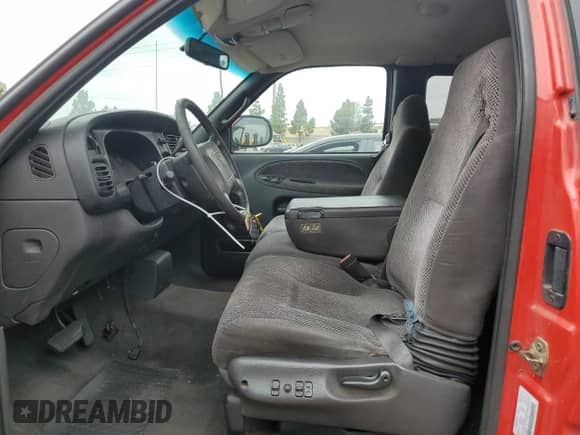 2001 Dodge 1500 с VIN 3B7HC13Z91G701594, выставлен на аукционе Copart как лот 80673895 с пробегом 147 797 миль миль и Чистый • Clean title. История ставок и продаж доступна на DreamBid. Изображение 7.
