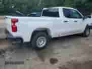 2020 Chevrolet Silverado 1500 Work Truck z VIN 1GCRWAEF7LZ343719, wystawiony jako Copart lot #58968395 z przebiegiem 122 411 mil mil oraz Szkoda całkowita • Salvage title. Historia ofert i sprzedaży dostępna na DreamBid. Obrazek 3.