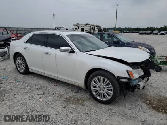 2011 Chrysler 300 C с VIN 2C3CK6CTXBH560062, выставлен на аукционе Copart как лот 60431195 с пробегом 129 200 миль миль и Списание • Salvage title. История ставок и продаж доступна на DreamBid. Изображение 4.