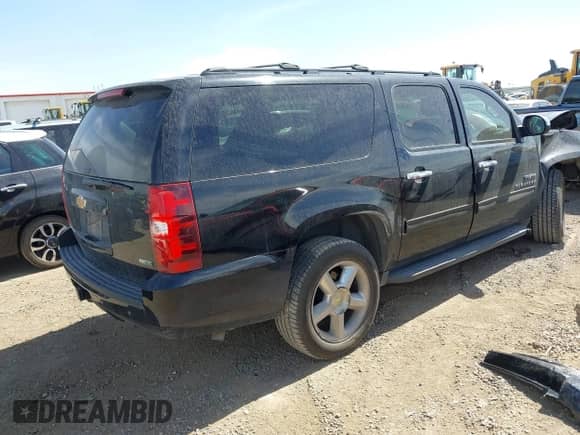 2012 Chevrolet Suburban LS с VIN 1GNSCHE03CR241355, выставлен на аукционе IAAI как лот 41791615 с пробегом 214 964 миль миль и . История ставок и продаж доступна на DreamBid. Изображение 4.