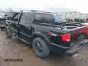 2003 Chevrolet S-10 LS с VIN 1GCDT13XX3K132733, выставлен на аукционе IAAI как лот 41732952 с пробегом 141 180 миль миль и . История ставок и продаж доступна на DreamBid. Изображение 3.