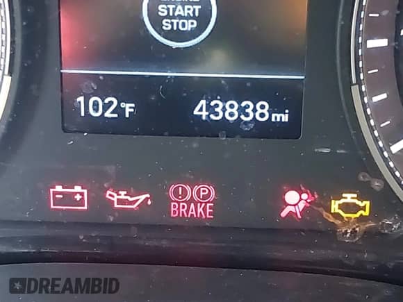 2022 Hyundai Venue SEL z VIN KMHRC8A32NU202534, wystawiony jako IAAI lot #42649933 z przebiegiem 43 838 mil mil oraz . Historia ofert i sprzedaży dostępna na DreamBid. Obrazek 16.