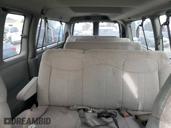 2000 Chevrolet City Express Cargo с VIN 1GAHG39J5Y1124694, выставлен на аукционе Copart как лот 80763054 с пробегом 183 743 миль миль и Списание • Salvage title. История ставок и продаж доступна на DreamBid. Изображение 10.